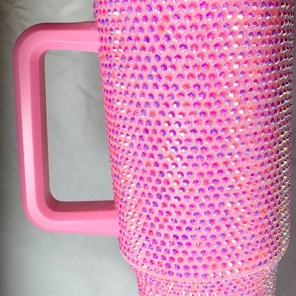 Pink Rhinestone 40 oz tumbler with top and straw- No Brand - Picture 3 of 7